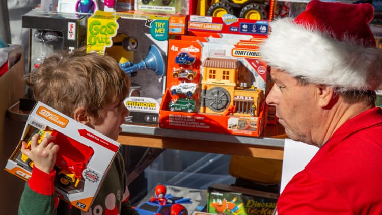 Blog-Header-–-Holiday-Gift-List