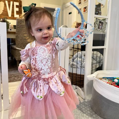 Everly_Princess Dress Up_1x1