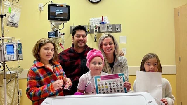 Blog Header - How to Comfort Parents With Child in Hospital_Ashton